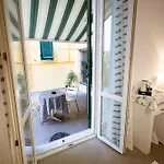 E - Rent And Le Nel Corso - Adults Only Gasthof