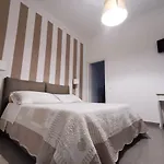 E - Rent And Le Nel Corso - Adults Only Gasthof