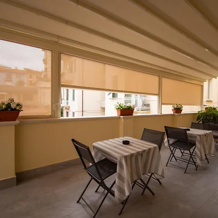 E - Rent And Le Nel Corso - Adults Only Πανσιόν 2*
