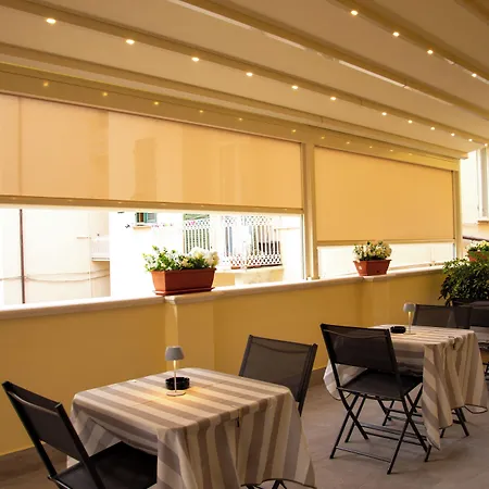Konukevi E - Rent And Le Nel Corso - Adults Only