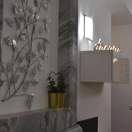 Casa de hóspedes E - Rent And Le Nel Corso - Adults Only 4*