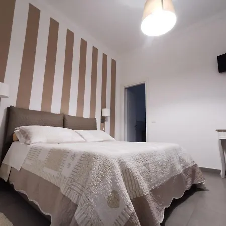 E - Rent And Le Nel Corso - Adults Only Πανσιόν