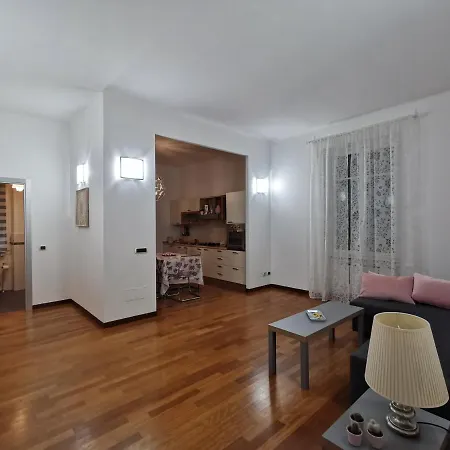 E - Rent And Le Nel Corso - Adults Only Λα Σπέτσια
