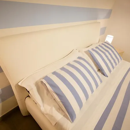E - Rent And Le Nel Corso - Adults Only Πανσιόν 2*