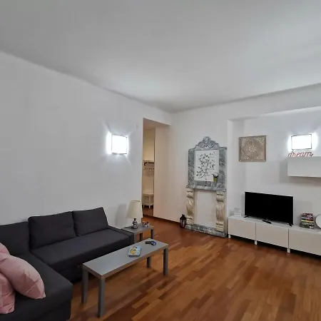 E - Rent And Le Nel Corso - Adults Only Πανσιόν 2*