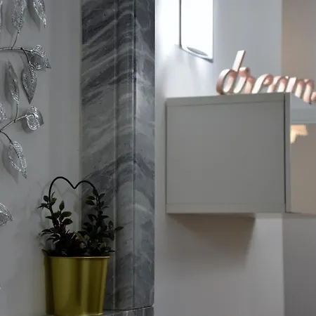 E - Rent And Le Nel Corso - Adults Only Πανσιόν 2*