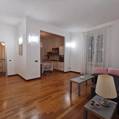 E - Rent Rooms&apartments Le Nel Corso - Adults Only 4* La Spezia