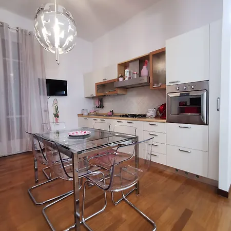 Maison d'hôtes E - Rent And Le Nel Corso - Adults Only La Spezia