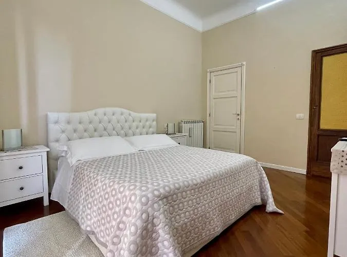 E - Rent And Le Nel Corso - Adults Only Penzion La Spezia
