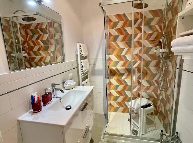 E - Rent And Le Nel Corso - Adults Only 4*