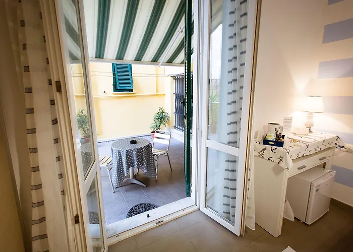 E - Rent And Le Nel Corso - Adults Only Penzion