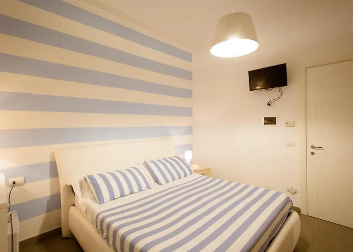 Penzion E - Rent And Le Nel Corso - Adults Only