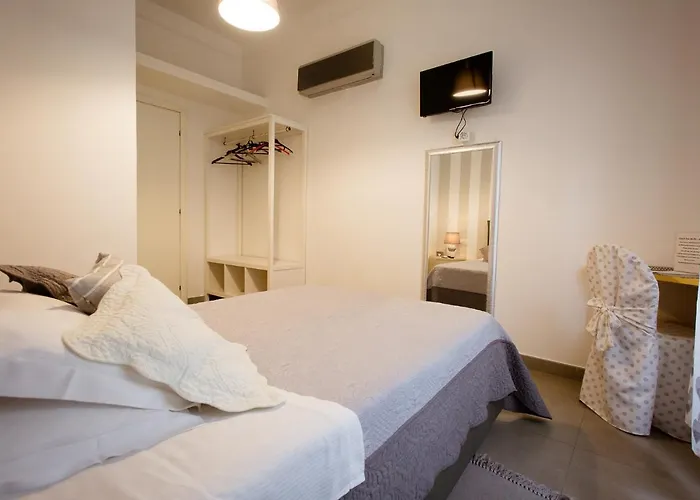 E - Rent And Le Nel Corso - Adults Only Penzion