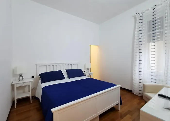 Penzion E - Rent And Le Nel Corso - Adults Only La Spezia