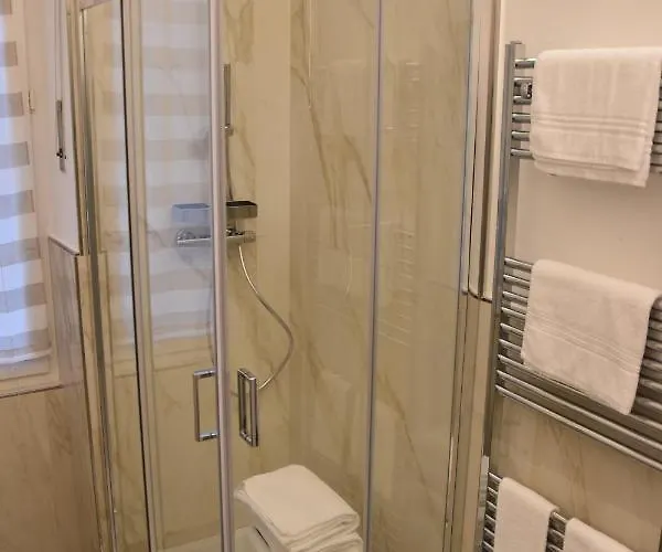 E - Rent And Le Nel Corso - Adults Only Penzion